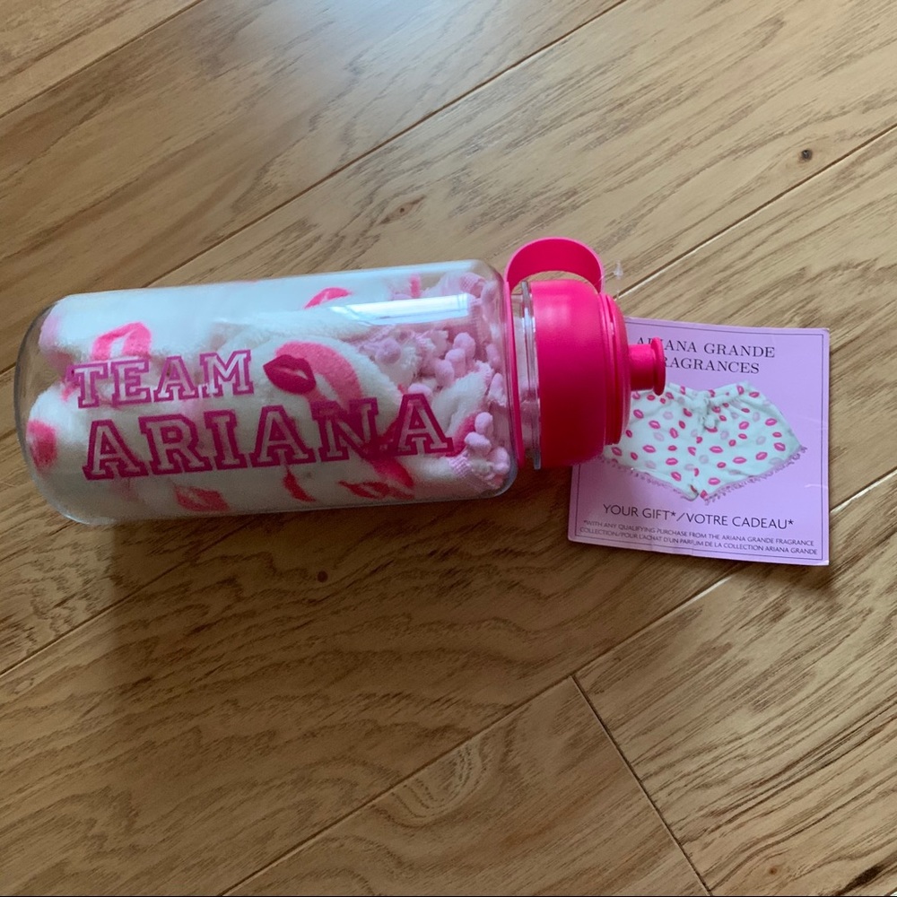 SOLD❌Ariana Grande fuzzy shorts and water bottle